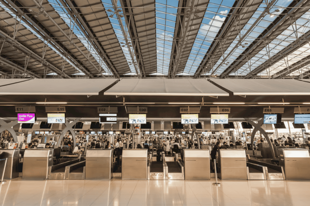 H&agrave;nh kh&aacute;ch n&ecirc;n thu xếp đi sớm v&agrave; kiểm tra kỹ th&ocirc;ng tin chuyến bay trước khi khởi h&agrave;nh